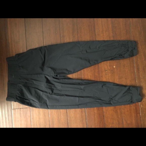 Nike track pant - Picture 2 of 3